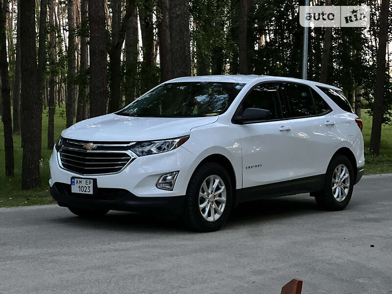 Внедорожник / Кроссовер Chevrolet Equinox 2017 в Киеве