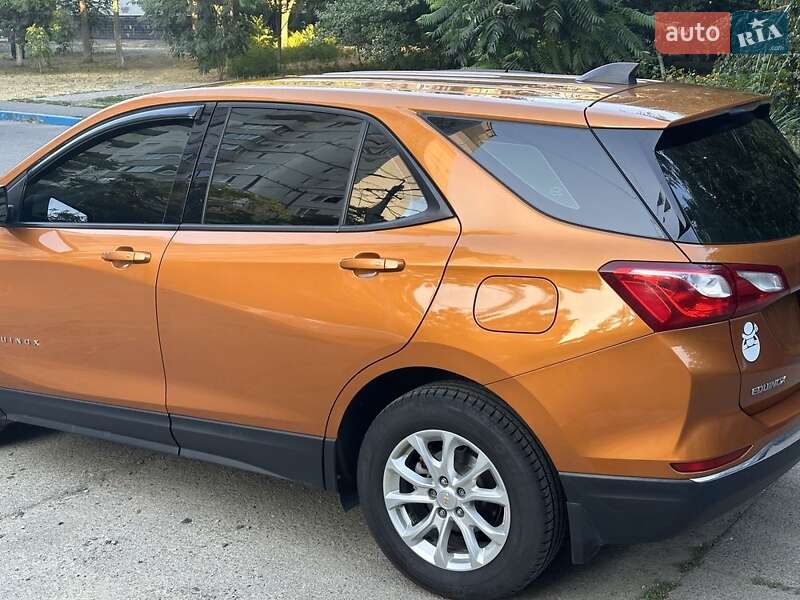 Внедорожник / Кроссовер Chevrolet Equinox 2017 в Кривом Роге