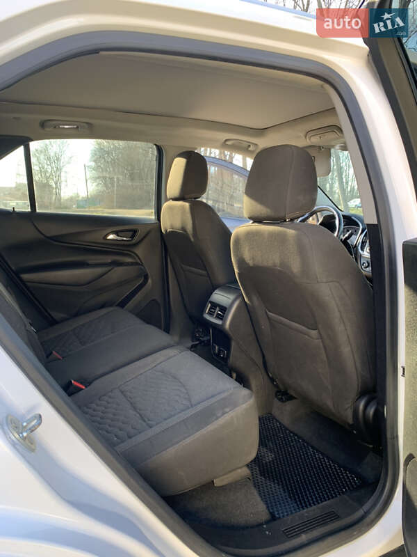 Позашляховик / Кросовер Chevrolet Equinox 2017 в Стрию