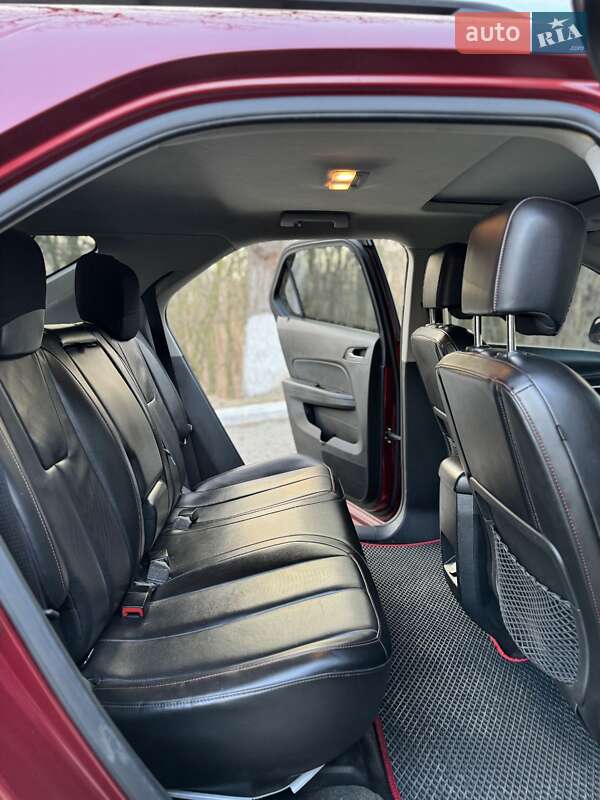 Позашляховик / Кросовер Chevrolet Equinox 2010 в Чернівцях