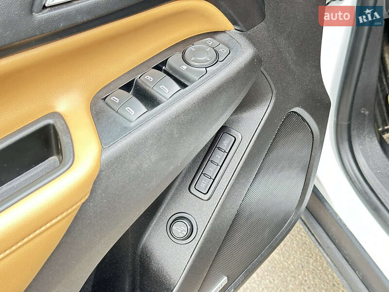 Внедорожник / Кроссовер Chevrolet Equinox 2017 в Харькове
