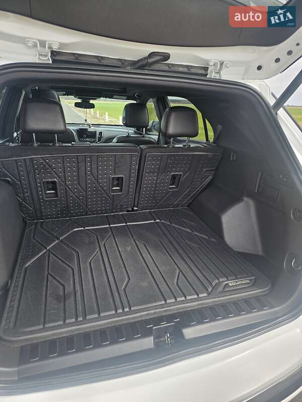 Внедорожник / Кроссовер Chevrolet Equinox 2022 в Броварах