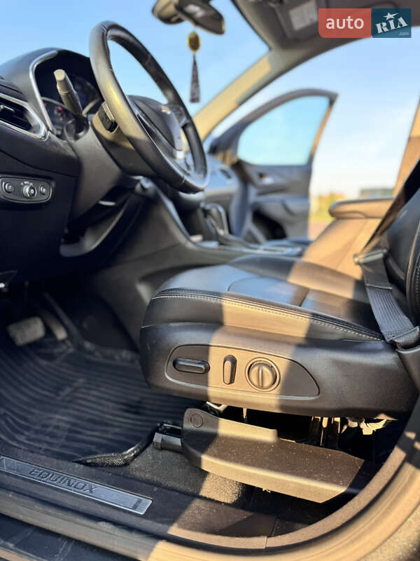 Внедорожник / Кроссовер Chevrolet Equinox 2017 в Ровно