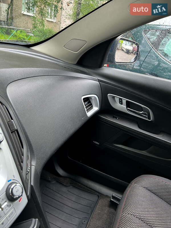 Позашляховик / Кросовер Chevrolet Equinox 2015 в Києві