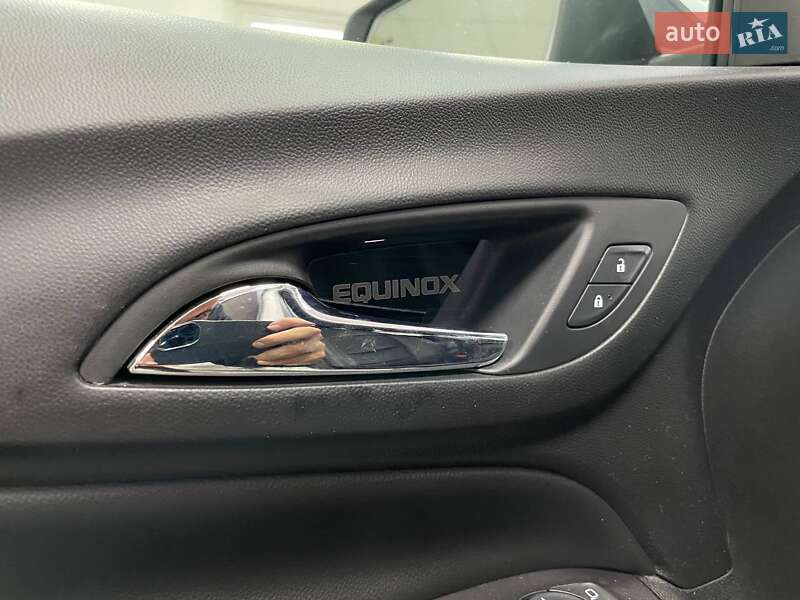 Внедорожник / Кроссовер Chevrolet Equinox 2018 в Киеве