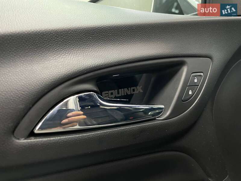 Внедорожник / Кроссовер Chevrolet Equinox 2018 в Киеве