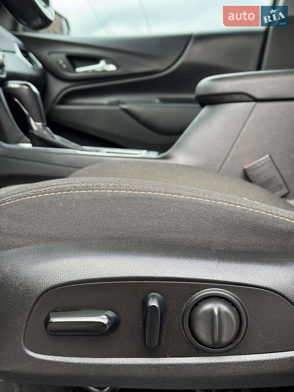 Внедорожник / Кроссовер Chevrolet Equinox 2017 в Виннице