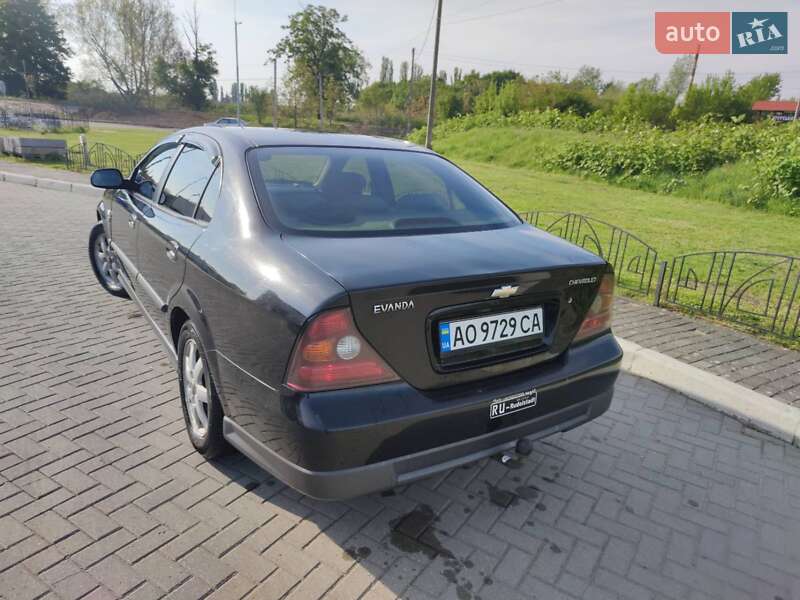 Седан Chevrolet Evanda 2005 в Мукачево
