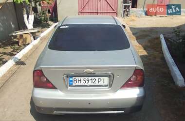 Седан Chevrolet Evanda 2004 в 