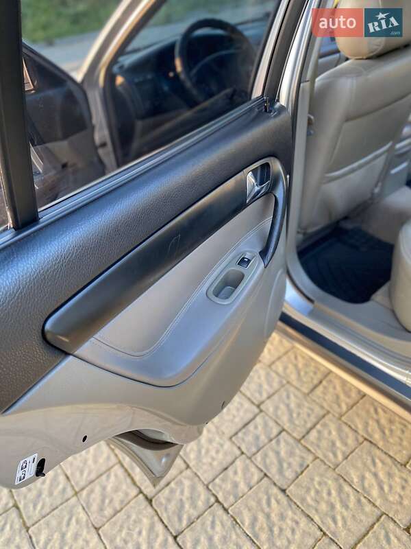 Седан Chevrolet Evanda 2005 в Стрые