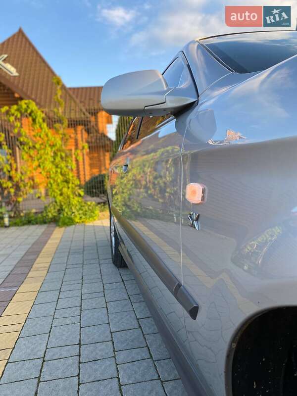 Седан Chevrolet Evanda 2005 в Стрые