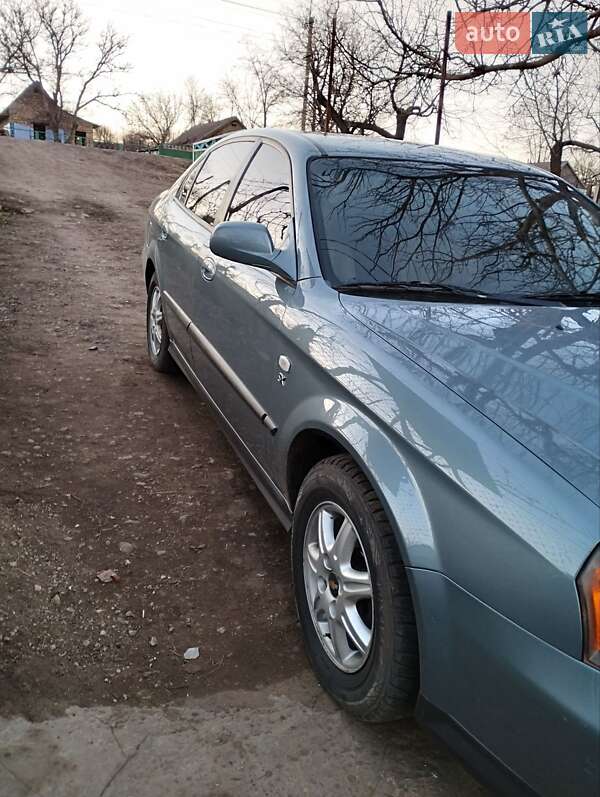 Седан Chevrolet Evanda 2005 в Раздельной фото 8 Седан Chevrolet Evanda 2005 в Раздельной