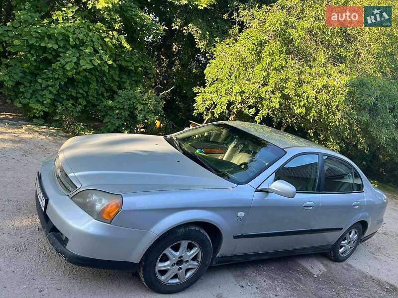 Седан Chevrolet Evanda 2005 в Житомире