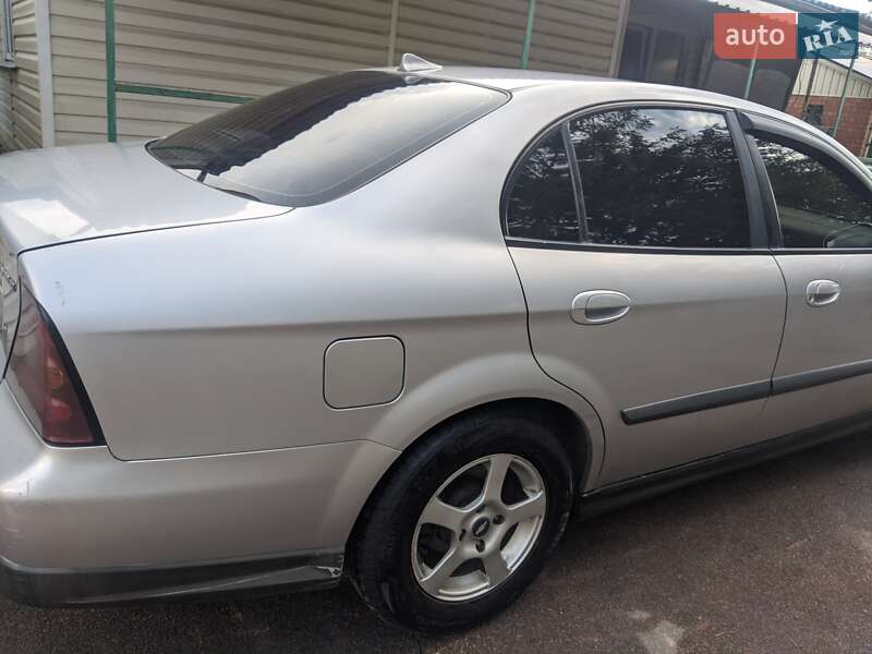 Седан Chevrolet Evanda 2006 в Киеве