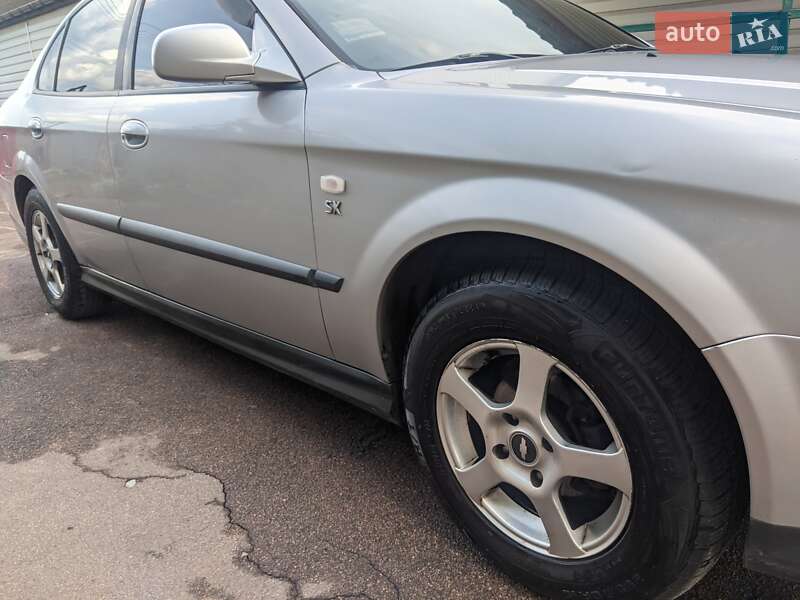 Седан Chevrolet Evanda 2006 в Киеве