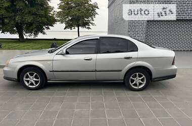 Седан Chevrolet Evanda 2005 в Світловодську