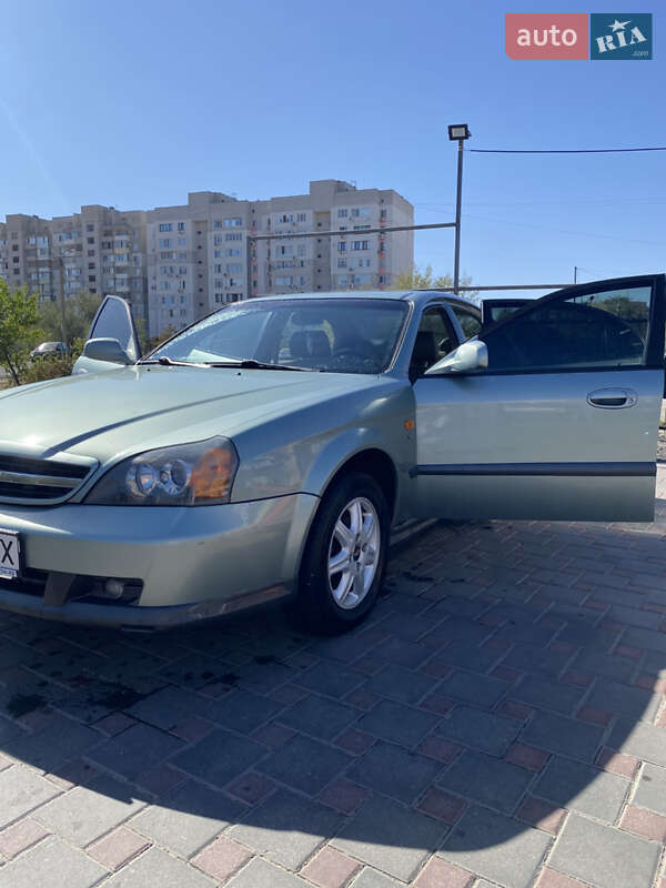 Седан Chevrolet Evanda 2004 в Запорожье