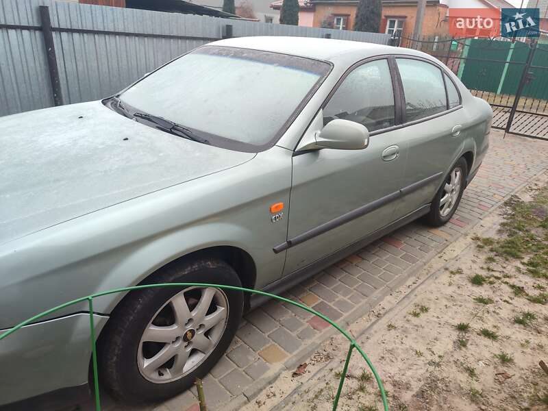 Седан Chevrolet Evanda 2004 в Володимирі