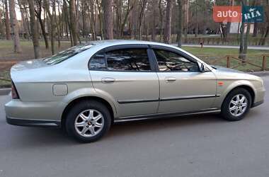 Седан Chevrolet Evanda 2005 в Києві