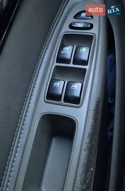 Седан Chevrolet Evanda 2005 в 