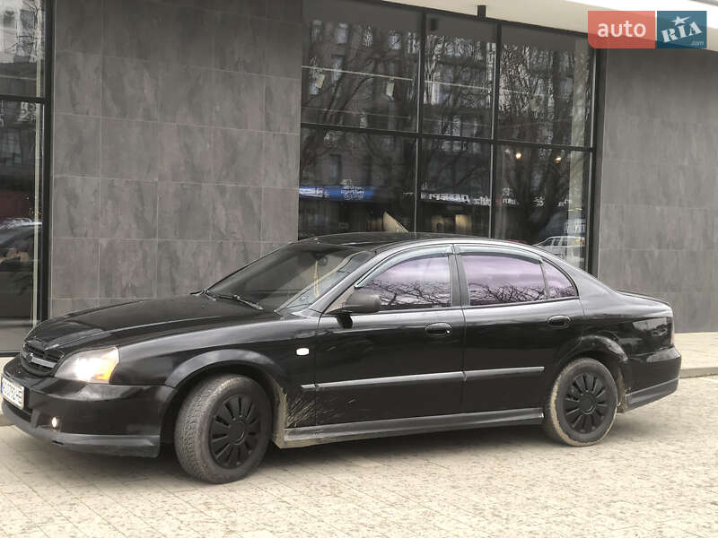 Седан Chevrolet Evanda 2005 в Ужгороді