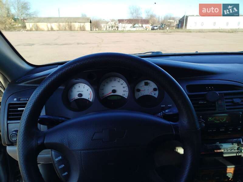Седан Chevrolet Evanda 2004 в Прилуках