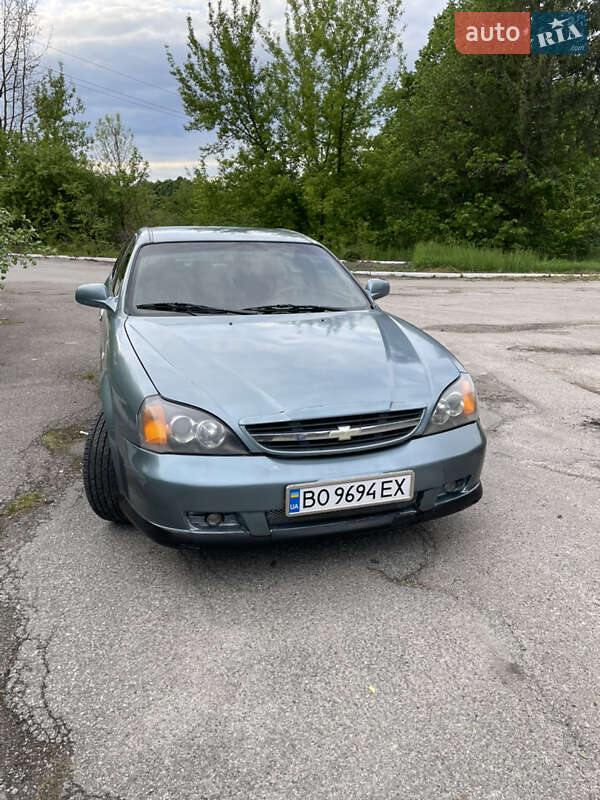 Седан Chevrolet Evanda 2005 в 