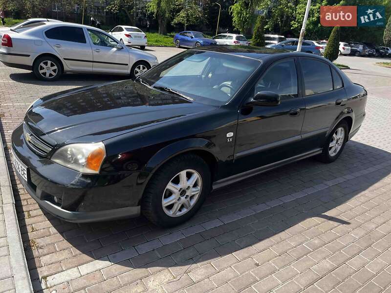 Седан Chevrolet Evanda 2005 в 