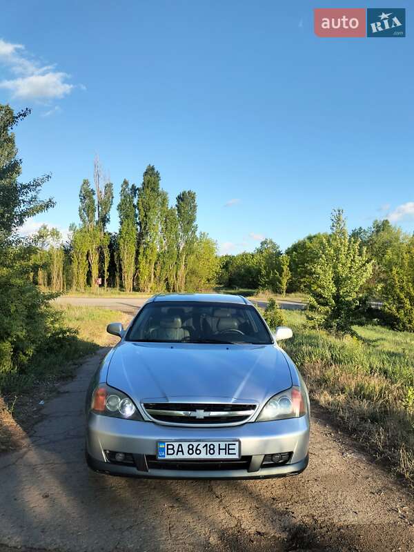 Седан Chevrolet Evanda 2005 в Александрие