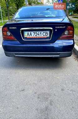 Седан Chevrolet Evanda 2006 в 