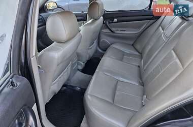 Седан Chevrolet Evanda 2005 в 