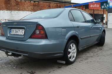 Седан Chevrolet Evanda 2005 в 