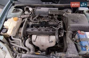 Седан Chevrolet Evanda 2005 в 