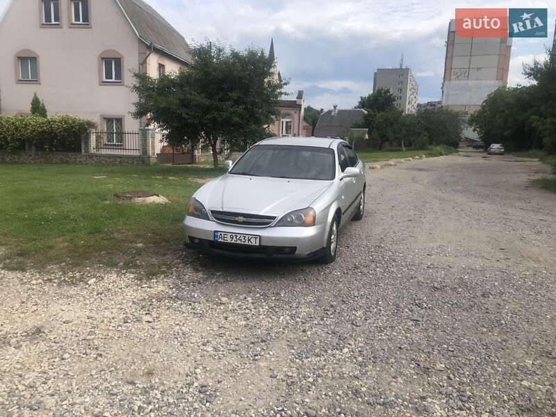 Седан Chevrolet Evanda 2006 в 
