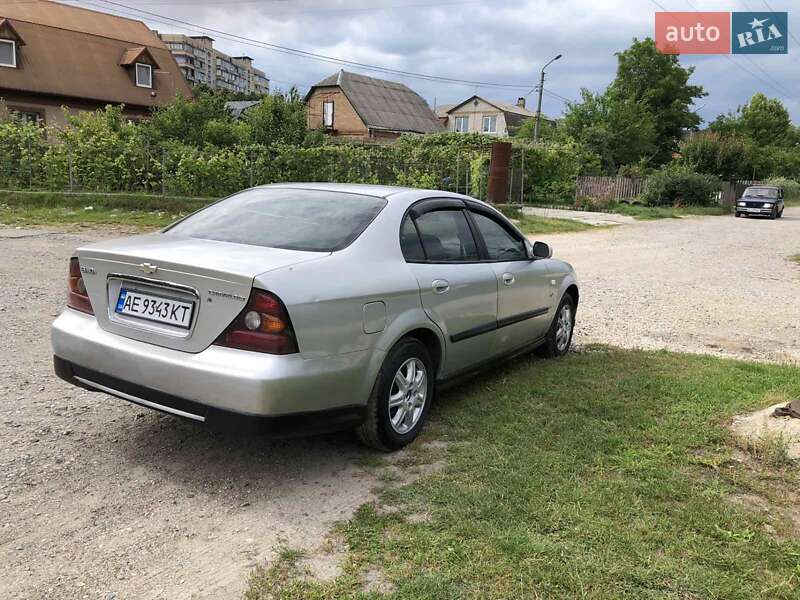Седан Chevrolet Evanda 2006 в Боярке