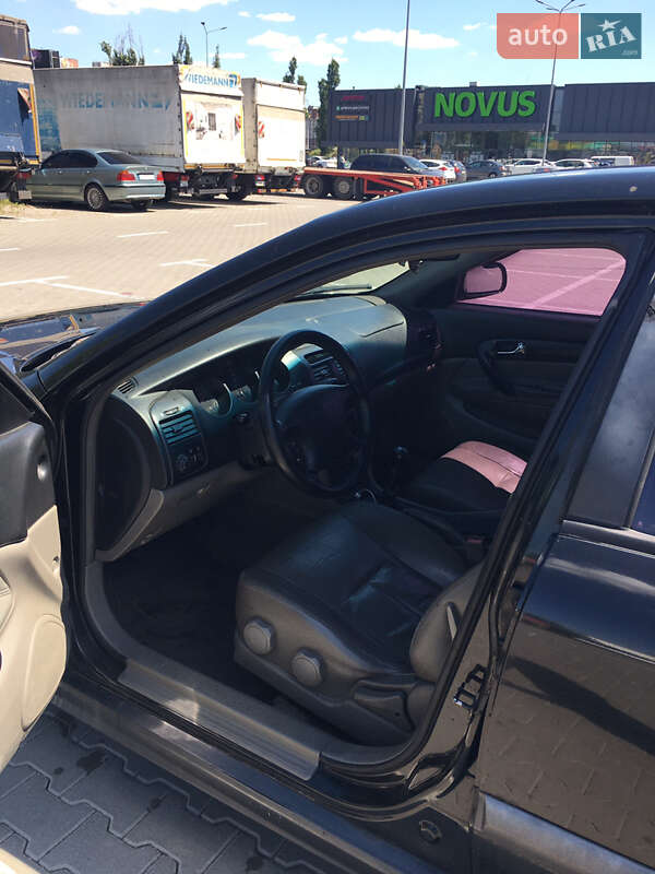 Седан Chevrolet Evanda 2004 в Киеве