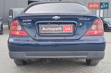 Седан Chevrolet Evanda 2005 в 