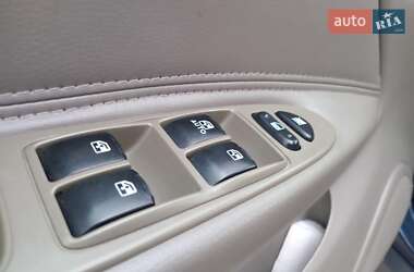 Седан Chevrolet Evanda 2005 в 