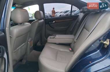 Седан Chevrolet Evanda 2005 в 
