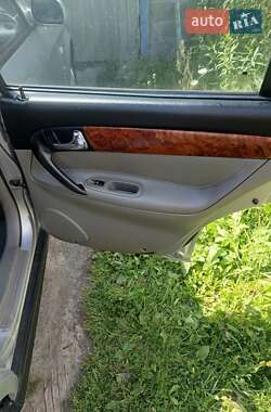 Седан Chevrolet Evanda 2006 в 