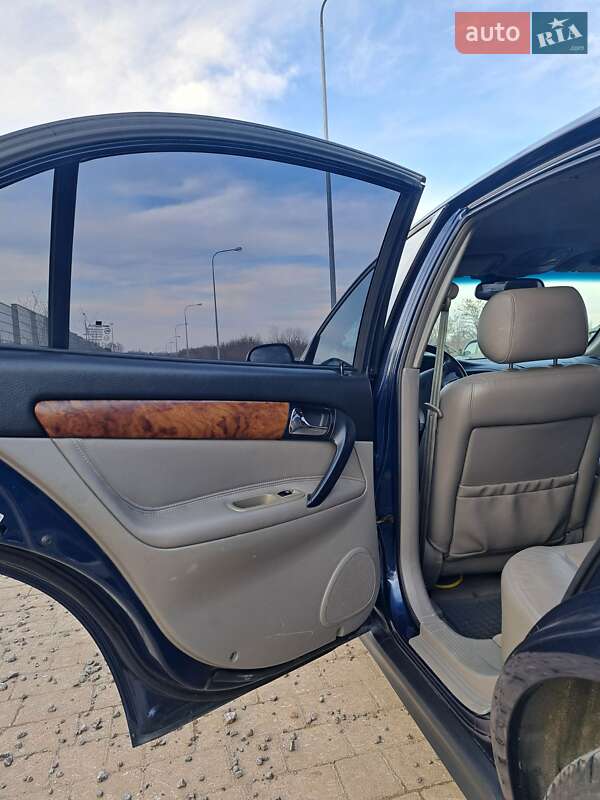 Седан Chevrolet Evanda 2005 в Львове