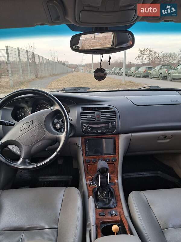 Седан Chevrolet Evanda 2005 в Львове