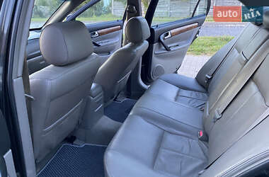 Седан Chevrolet Evanda 2005 в 