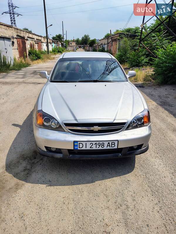 Седан Chevrolet Evanda 2006 в 