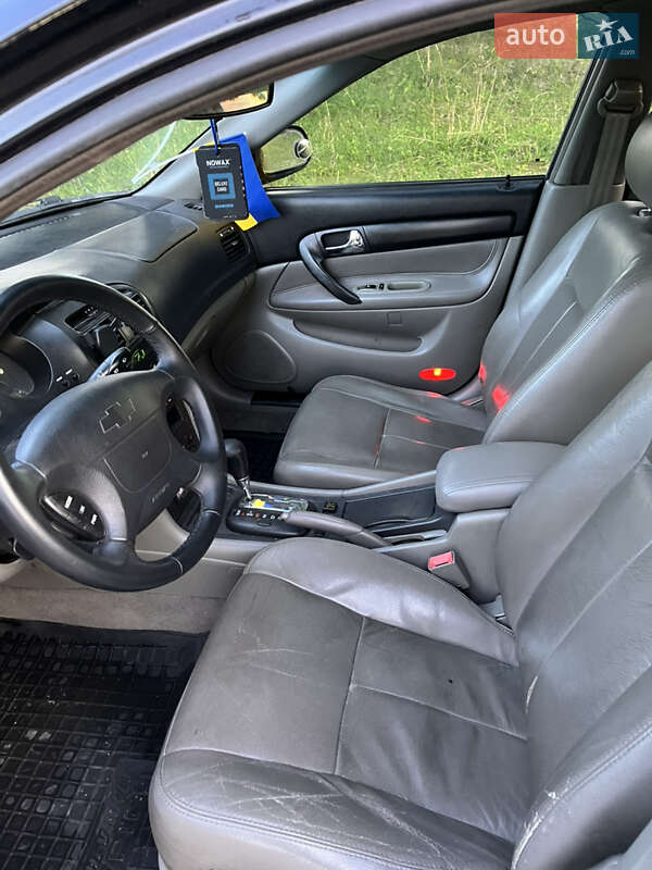 Седан Chevrolet Evanda 2006 в Хмельницком