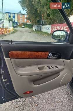 Седан Chevrolet Evanda 2006 в 
