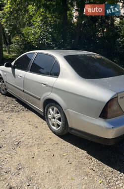 Седан Chevrolet Evanda 2005 в 