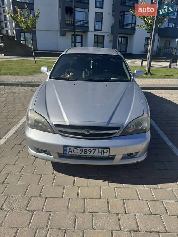 Седан Chevrolet Evanda 2006 в Луцке