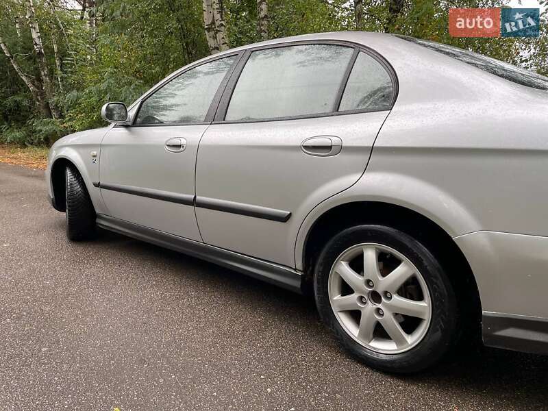Седан Chevrolet Evanda 2005 в Чернигове