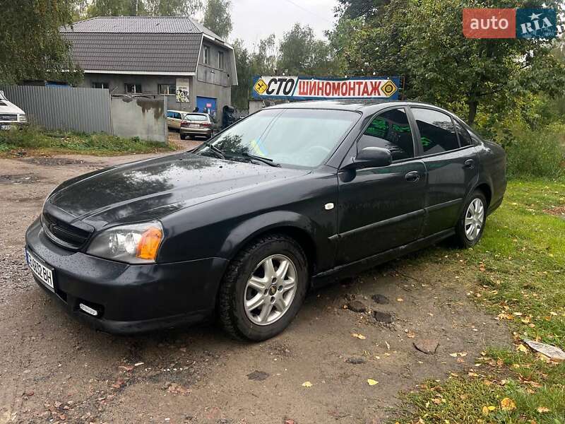 Chevrolet Evanda 2005